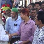 শহরে ধানের শীষের প্রার্থী মাসুদুজ্জামানের পক্ষে আনু'র গণসংযোগ ও লিফলেট বিতরণ 