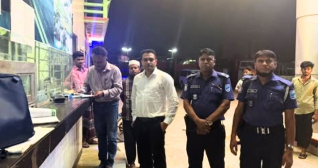 রূপগঞ্জে অবৈধভাবে ব্যারেলে তেল বিক্রির অভিযোগে ১০ হাজার টাকা জরিমানা 