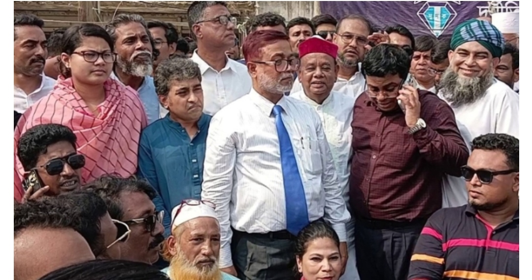 হকার উচ্ছেদের সকল রেকড ভেঙ্গে  দিলেন নাসিক প্রশাসক এড. সাখাওয়াত 