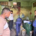 সিদ্ধিরগঞ্জে মজুদ রাখা ১১২০ ছিটান জ্বালানি তেল উদ্ধার করলো ভ্রাম্যমান আদালত 