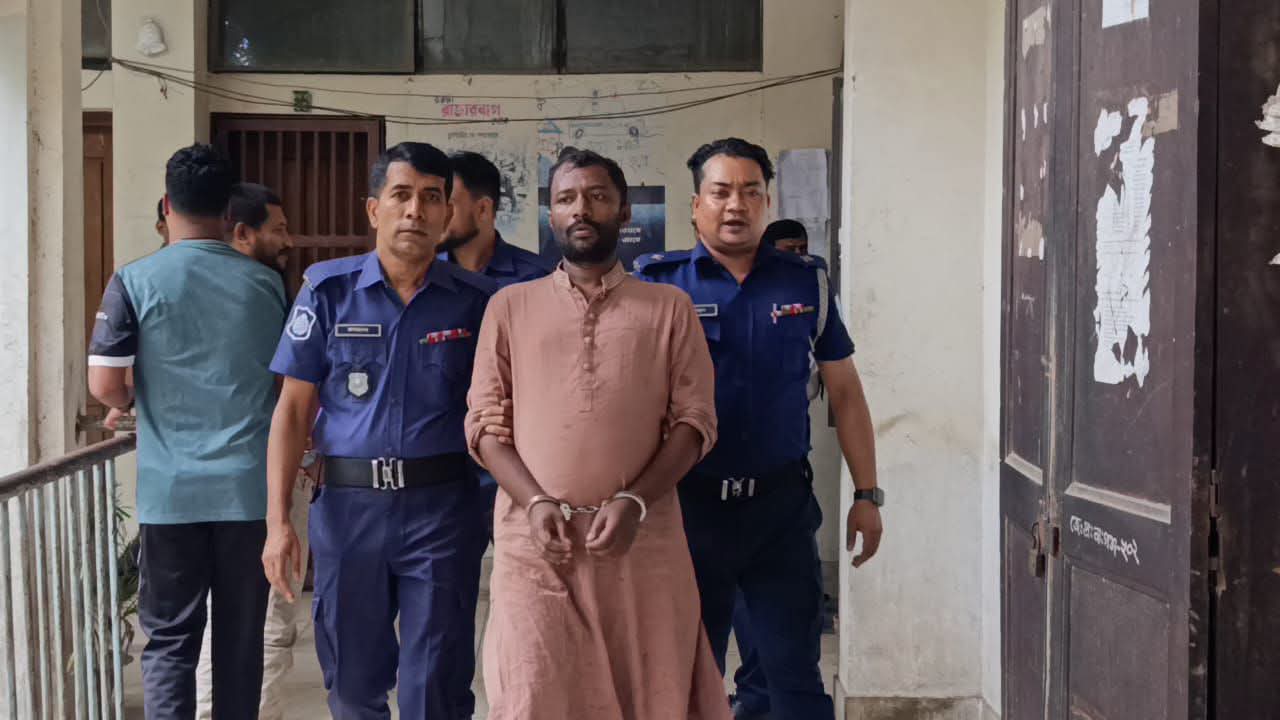 ডিশ ব্যবসায়ী নাসির হত্যা মামলার প্রধান আসামি শরিফ ৫ দিনের রিমান্ডে 
