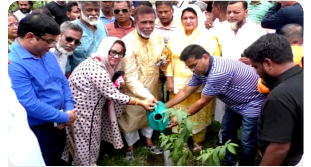 সবুজের মাধ্যমে নারায়ণগঞ্জকে একটি বাসযোগ্য নগরী হিসেবে গড়ে তুলতে চাই:প্রশাসক সাখাওয়াত 