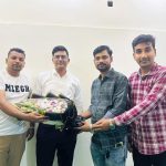 নবনিযুক্ত এনডিএ- চেয়ারম্যান'কে নাঃগঞ্জ মহানগর যুবদলের আহবায়ক সদস্য আবুল বাসার বাদশা ও আশিকুর রহমান অনি'র ফুলেল শুভেচছা 