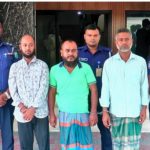 নারায়ণগঞ্জের আদালত চত্বর থেকে চুরি হওয়া প্রাইভেট কার উদ্ধার ; সংঘবদ্ধ চোর চক্রের ৩ সদস্য গ্রেপ্তার 