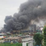 নারায়ণগঞ্জের শিবু মার্কেট এলাকায় ভয়াবহ আগুনে পুড়ল ঝুটের গোডাউন 