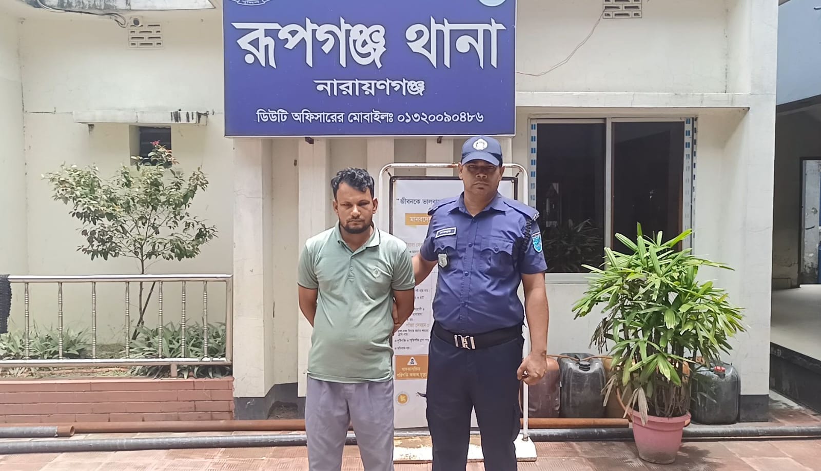 রূপগঞ্জে ৯ বছরের শিশুকে ধর্ষণের চেষ্টার অভিযোগে গার্মেন্টস শ্রমিক গ্রেপ্তার
