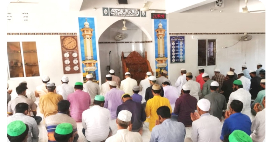 বন্দরে সাংবাদিক কিবরিয়ার মায়ের দ্বিতীয় মৃত্যুবার্ষিকীকে মিলাদ ও দোয়া