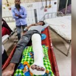 আড়াইহাজারে থানায় খাবার দিতে গিয়ে যুবককে মারধরের অভিযোগ, পা ভাঙার দাবি