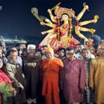 শীতলক্ষ্যায় প্রতিমা বিসর্জনে শেষ হলো নারায়ণগঞ্জের দুর্গোৎসব
